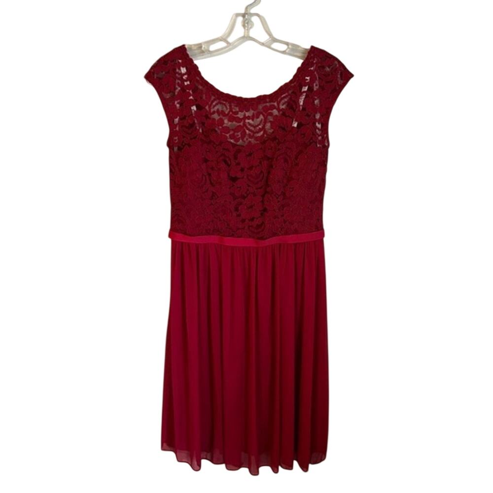 Davids Bridal Red Lace Scoop Neck Cap Sleeves Knee Length Bridesmaid Dress Sz 6